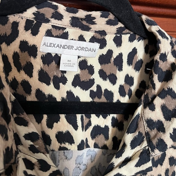 Alexander Jordan Leopard Print Cap Sleeve Blouse, Size M - Picture 5 of 6